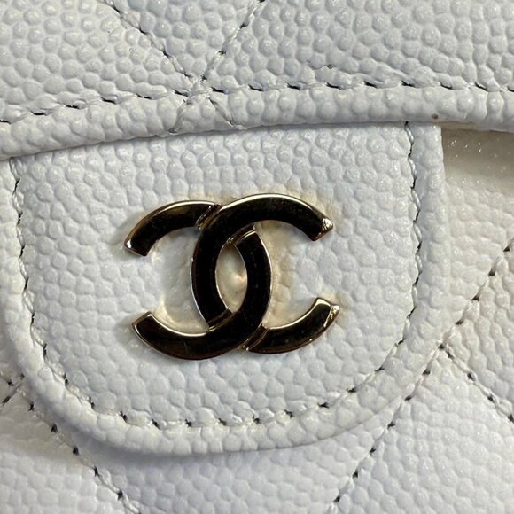 Chanel White Quilted Caviar Mini Wallet on Chain - Picture 2 of 8